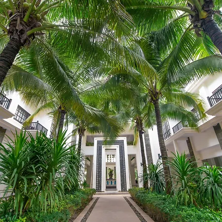 Lotus Blanc Resort